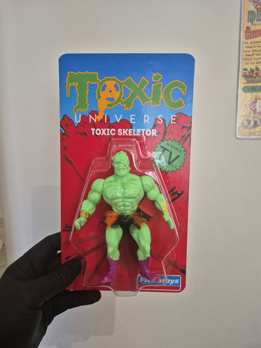 Toxic Skeletor 2.0 Glow in the dark figure #2